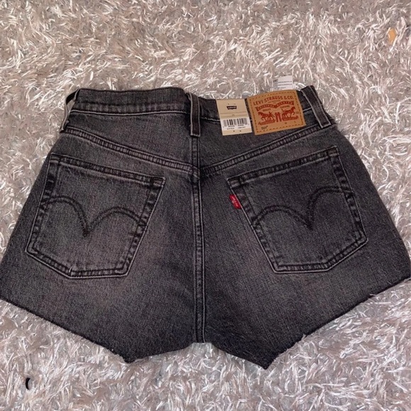 NEW Levi’s 501 Shorts - Picture 2 of 3